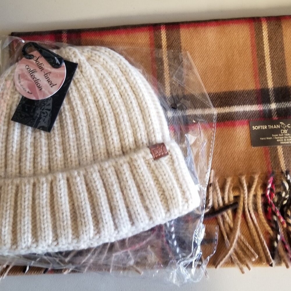 David & Young Hat & Scarf Set New